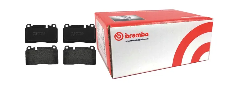 klocki-ham-przod-brembo-strona-zabudowy-przod