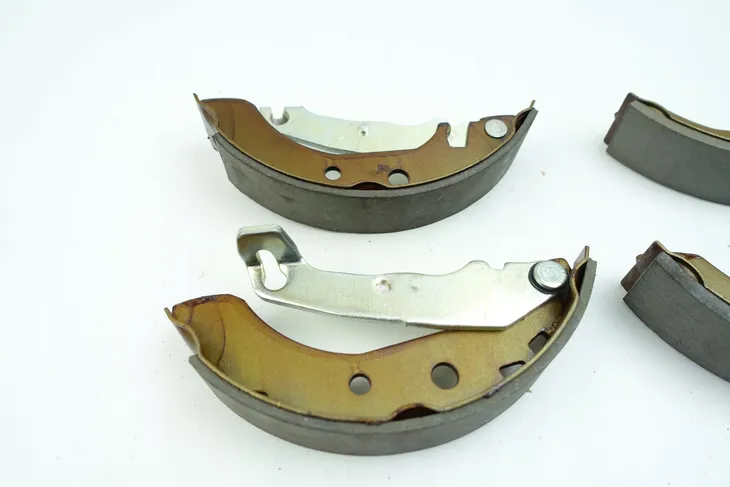 szczeki-ham-ford-courier-trw-numer-katalogowy-oryginalu-ford-1005960-ford-1005970-ford-1059500-ford-1101838-ford-1104128-ford-1104130-ford-1316961-ford-1473068-ford-95ab-2200-aa-ford-96fb-2200-aa-ford-96fb-2200-ac-ford-96fx-2200-aa-ford-96fx-2200-ab-ford-ys51-2200-ac-mazda-1e002638z-mazda-1e012638z