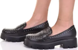 klasyczne-czarne-loafersy-damskie-skorzane-mokasyny-modne