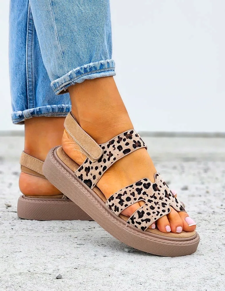 sandaly-na-platformie-harmes-boho-w-latki-41
