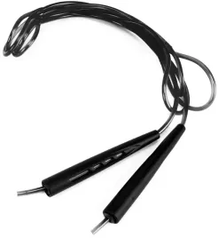 skakanka-z-tworzywa-sztucznego-everlast-335-cm-czarny