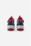 buty-reimatec-reima-passo-2-0-25-bohater-brak