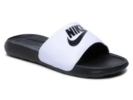 klapki-sportowe-nike-victori-one-cn9675-005-basen-wygodne-bialo-czarne-44