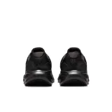 revolution-8-marka-nike