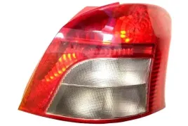 lampa-toyota-yaris-05-09-l-tyl