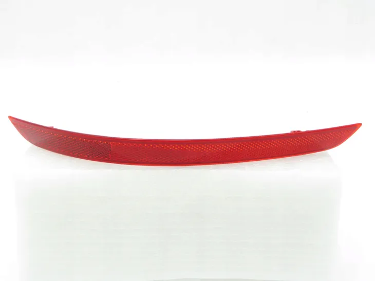 odblask-vw-caddy-iv-15-l-red-numer-katalogowy-oryginalu-vw-2k5945105b-vw-2k5945105d