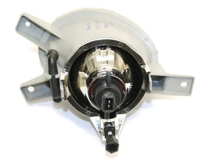 halogen-volvo-v70-00-p-strona-zabudowy-prawa