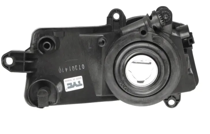 halogen-audi-a6-08-p-h11-stan-nowy-zrodlo-swiatla-tradycyjne-halogenowe