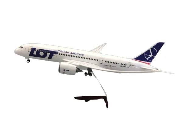 MODEL SAMOLOTU BOEING DREAMLINER 737 LOT KOLEKCJONERSKA REPLIKA 20CM 1:200