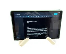 stojak-na-ksiazke-i-tablet-minimalistyczny