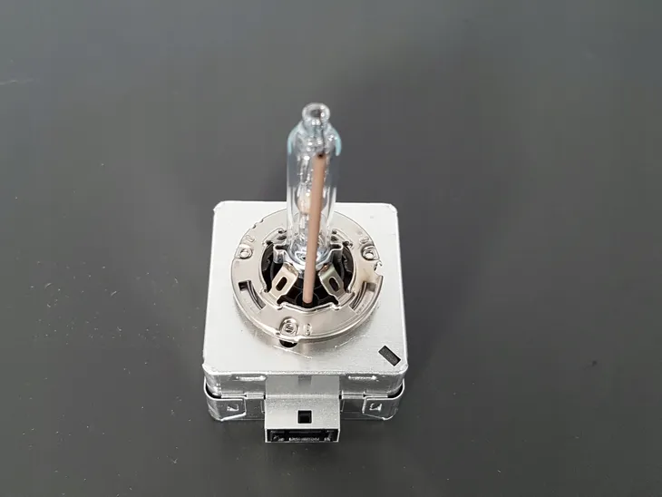zarowka-xenon-d3s-35w-vision-philips-zastosowanie-swiatla-drogowe-swiatla-mijania