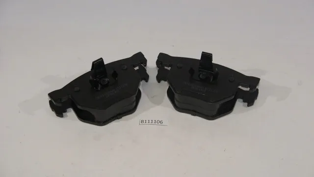 klocki-ham-tyl-bmw-7-e65-02-denckermann-jakosc-czesci-zgodnie-z-gvo-q-oryginal-z-logo-producenta-czesci-oem-oes