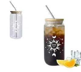 szklany-kubek-400ml-ze-slomka-i-bambusowa-pokrywka-motyw-slonca-stylowy