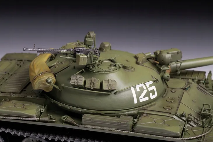 1-35-t-62-soviet-main-battle-tank-version-1974-75-kod-producenta-4600327036735