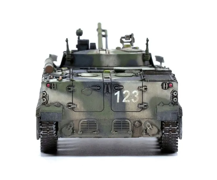 1-72-bmp-3-infantry-fighting-vehicle-marka-zvezda-stan-zlozenia-do-zlozenia