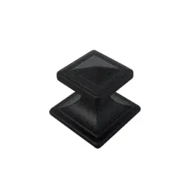 galka-meblowa-27x27-raczka-piramida-cosimo-uchwyt-szafki-kwadratowy-czarny