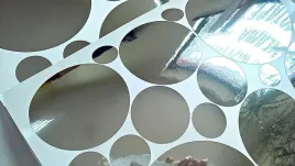 naklejki-lustrzane-kolka-lustra-scienne