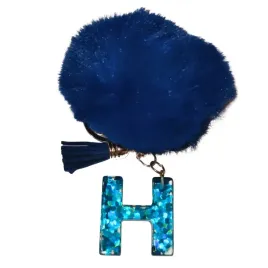 puszysty-breloczek-z-litera-h-hit-sezonu