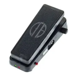 dunlop-dimebag-cry-baby-wah-efekt-pedalowy-do-gitary-elektrycznej
