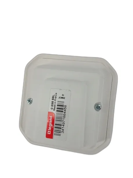legrand-gniazdo-elektryczne-scienne-bialy-liczba-gniazdek-1-szt