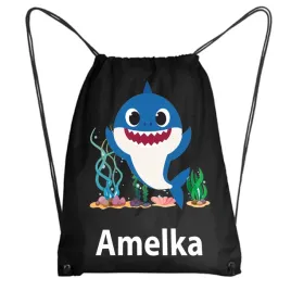 czarny-worek-szkolny-na-buty-workoplecak-na-wf-baby-shark-rekin-imie