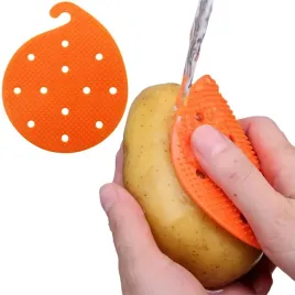 obieraczka-szczotka-skrobak-myjka-do-warzyw-silikonowy-2w1