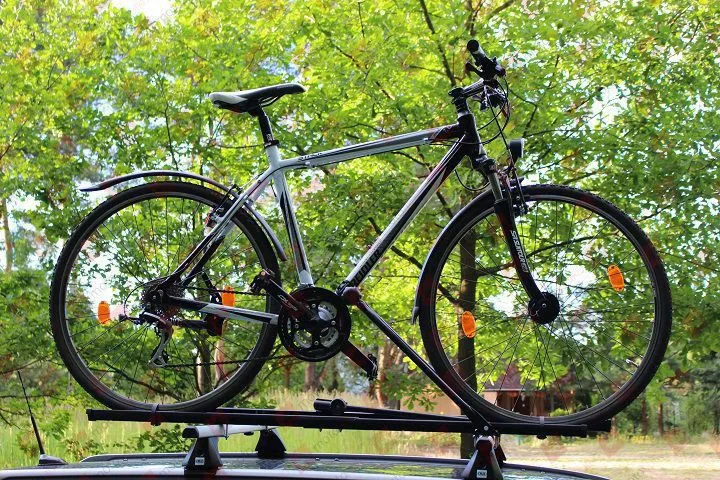 3x-uchwyt-rowerowy-na-dach-start