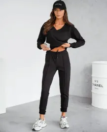 dres-damski-bawelniany-bluza-wkladana-przez-glowe-spodnie-z-przeszyciem-v