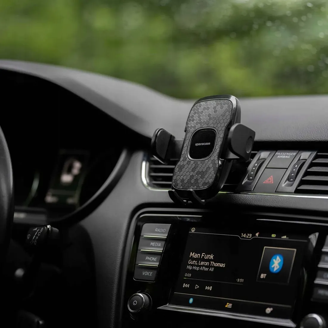 spacecase-car-holder-sc12-ghost-air-vent-black
