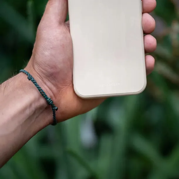 spacecase-silicone-case-iphone-15-pro-max-bone-przeznaczenie-apple