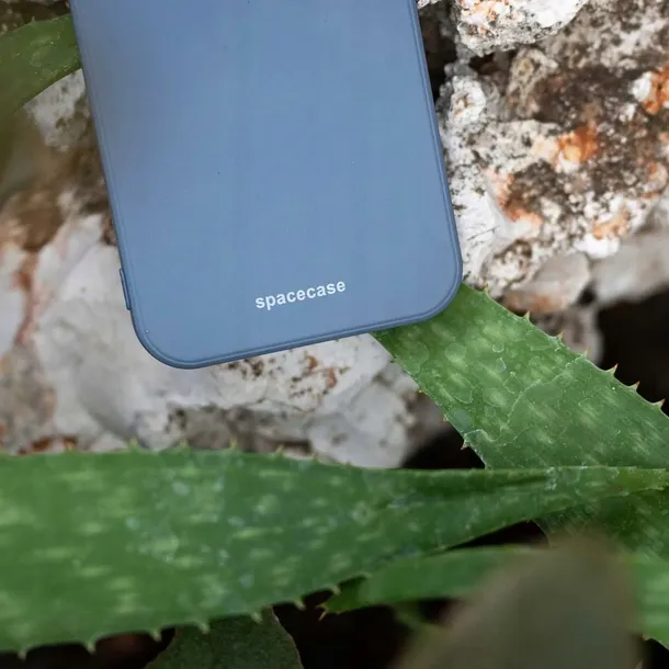 spacecase-silicone-case-iphone-15-plus-blue-typ-plecki