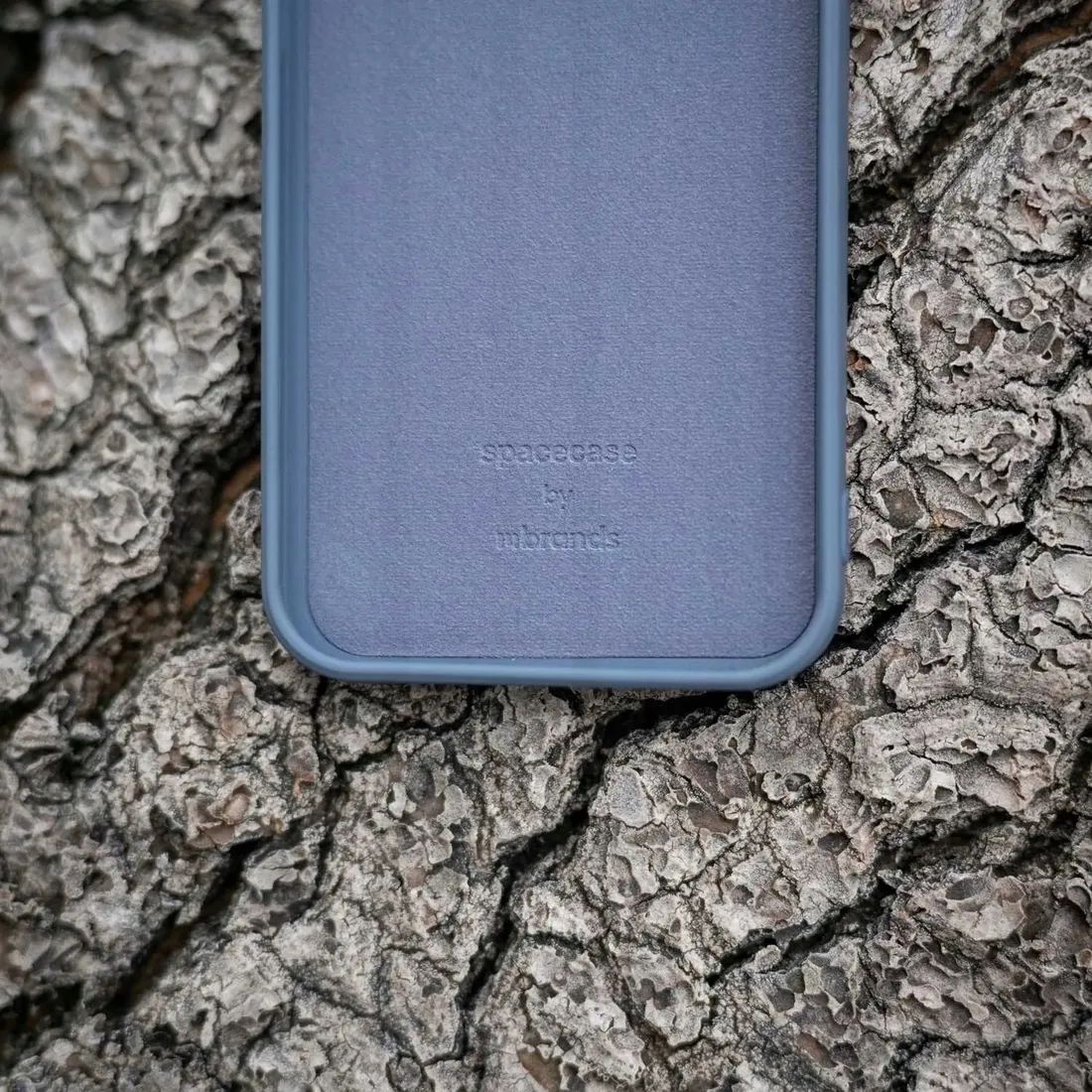 spacecase-silicone-case-iphone-11-pro-blue