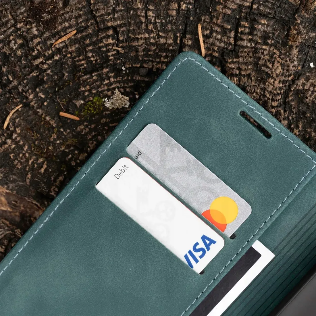 spacecase-wallet-iphone-15-pro-max-blue