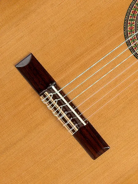alhambra-3c-gitara-klasyczna-rodzaj-flamenco