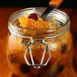chutney-z-rodzynkami-210ml-borowy-dworek