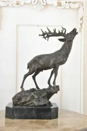 ryczacy-jelen-figura-mysliwska-rzezba-z-brazu-posag-prezent-ozdoba