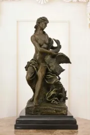 kobieta-z-labedziem-mitologia-figura-rzezba-z-brazu-dekoracja