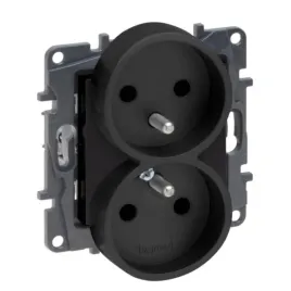 legrand-863532-niloe-step-gniazdo-podwojne-z-uziemieniem-modul-czarne