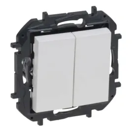 legrand-863108b-niloe-step-lacznik-schodowy-podwojny-10-ax-bialy