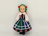 lalka-w-stroju-ludowym-z-polskim-glosem-38-cm-certyfikaty-opinie-atesty-ce