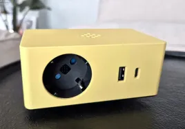 mediaport-nablatowy-asa-versaq-1x230v-ladowarka-qi-usb-a-c-zolty