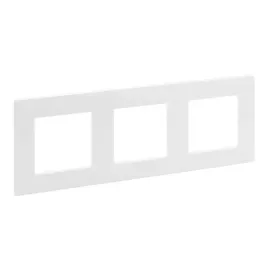 ramka-potrojna-legrand-niloe-step-bialy