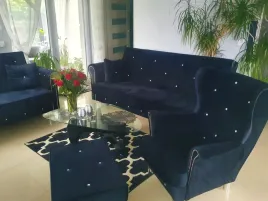 zestaw-glamour-3-2-1-z-krysztalkami-sofa-pikowana-wersalka-fotel-uszak