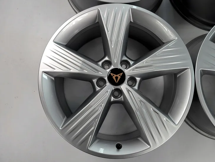 nowe-alufelgi-do-cupra-19-ateca-5fp-informacje-dodatkowe-zgodnosc-z-czujnikami-cisnienia