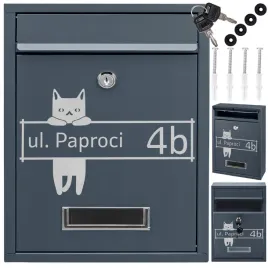 antracytowa-skrzynka-na-listy-ozdobiona-wzorami-i-napisem