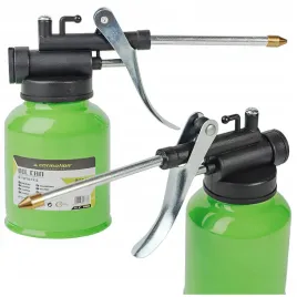reczna-oliwiarka-olejarka-i-smarownica-metalowa-z-aplikatorem-i-wezykiem-o-pojemnosci-200ml