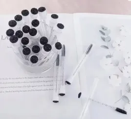 szczoteczka-w-tubie-brokatowa-glitter-czarna-zestaw-5-szt