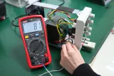 multimetr-reczny-uni-t-ut890c