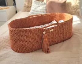 kosz-mojzesza-boho-bawelniany-handmade-z-materacykiem-terracotta