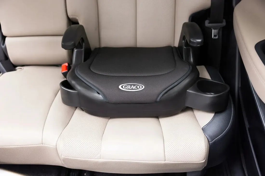 graco-fotelik-samochodowy-booster-basic-r129-hunter